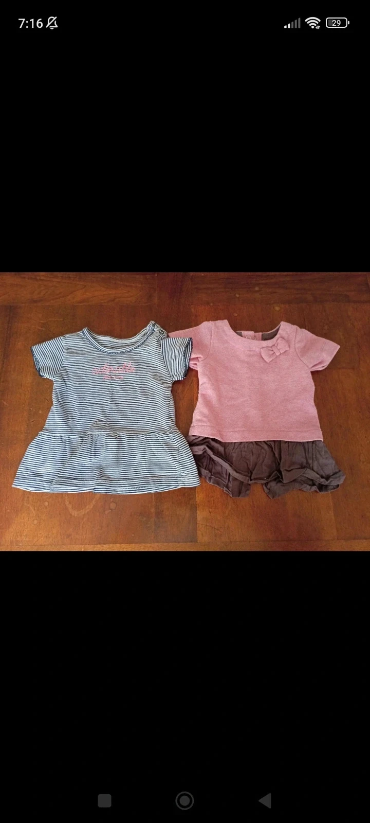 2 robes taille 3 mois
